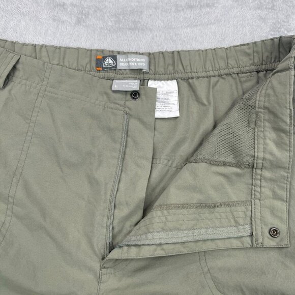Vintage Nike ACG Cargo Shorts Mens Large Green All Conditions Reinforced Hiking - Picture 2 of 9